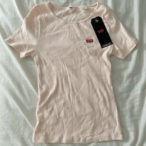 Levi’s T-shirt